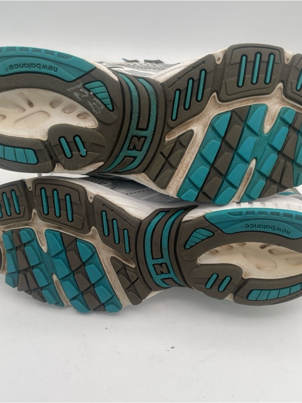 New Balance Turquoise Mesh Lined Sneaker Interior - Picture 9 of 10